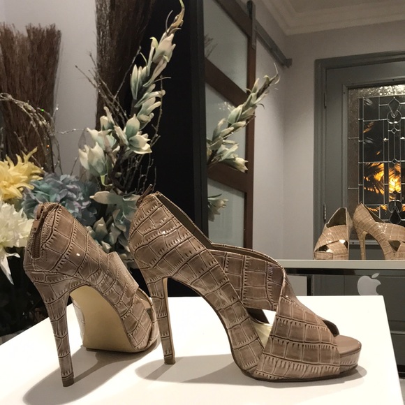 Steve Madden Croco Faux Leather High Heels 8.5 - Picture 5 of 5